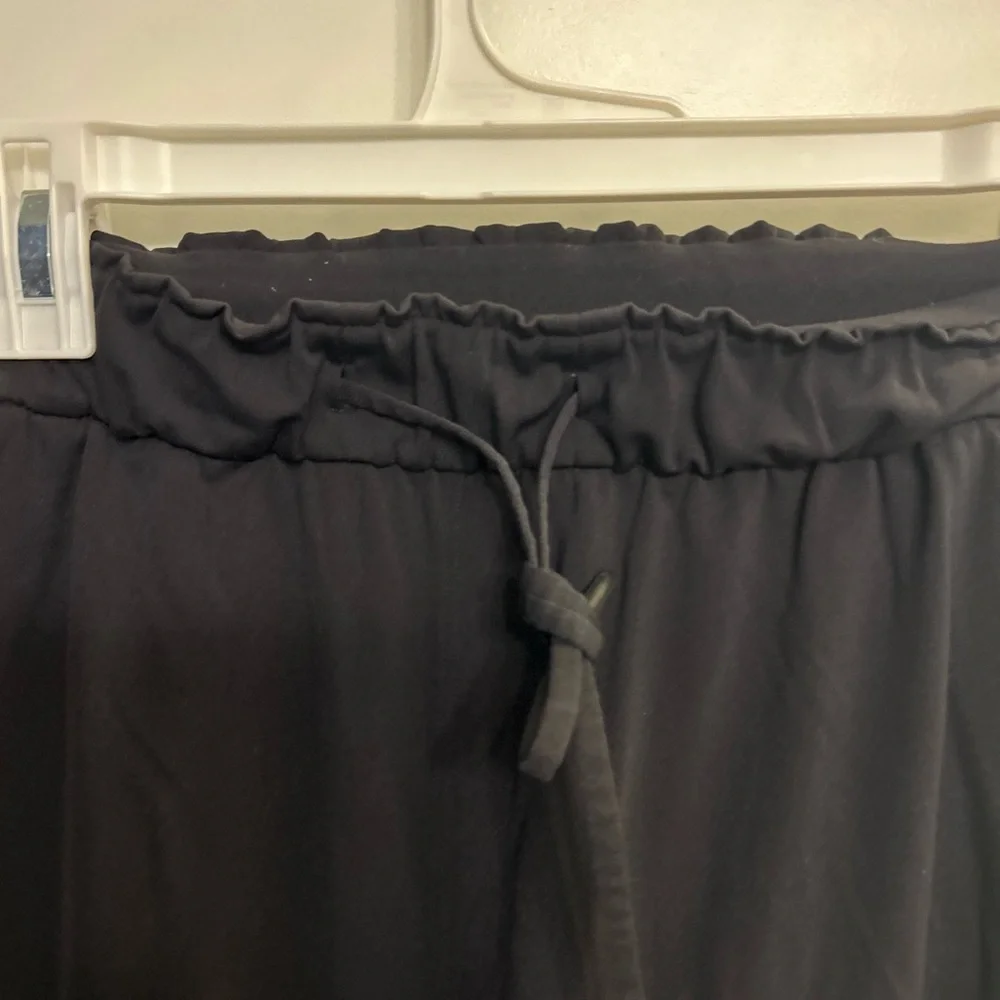 Lululemon On the Fly Pants in Black